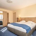 Hotel Hotel-pension Falkensteiner 3*