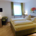 Hotel Hotel-pension Falkensteiner 3*
