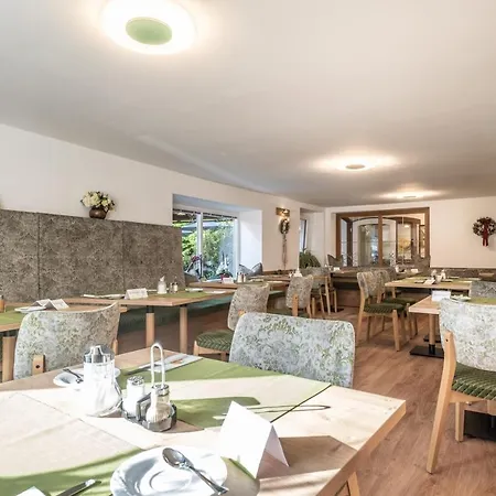 Hotel-pension Falkensteiner 3*