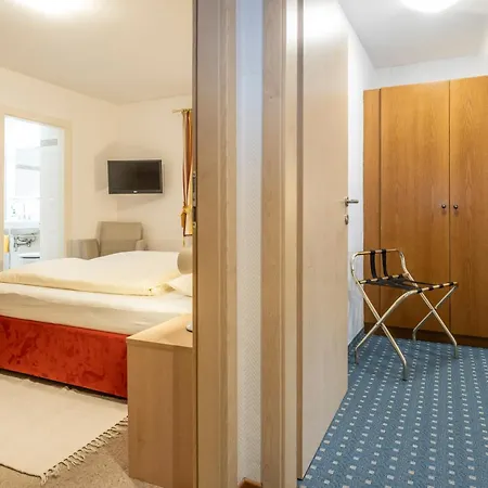 Hotel-pension Falkensteiner Отель