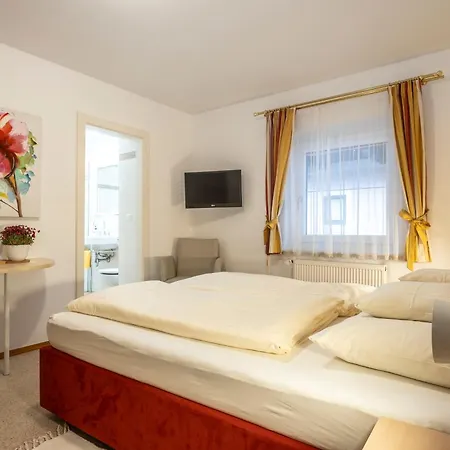 Hotel-pension Falkensteiner 3*